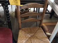 Lot 112 - kerkstoelen. 2 stuks - afbeelding 4 van  4