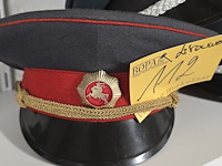 Lot 112 - litouwen 3 kepies - afbeelding 2 van  4