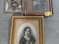 Lot 112 - lot antieke portretfoto en familiefoto in diverse omlijsting - afbeelding 5 van  6