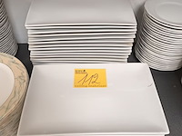 Lot 112 - rechthoekige borden. 31 stuks - afbeelding 1 van  4