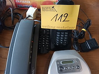 Lot 112 - telefonie en cd player. 6 stuks - afbeelding 1 van  3