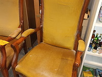 Lot 113 - antieke armstoelen. 2 stuks - afbeelding 2 van  5