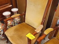 Lot 113 - antieke armstoelen. 2 stuks - afbeelding 3 van  5