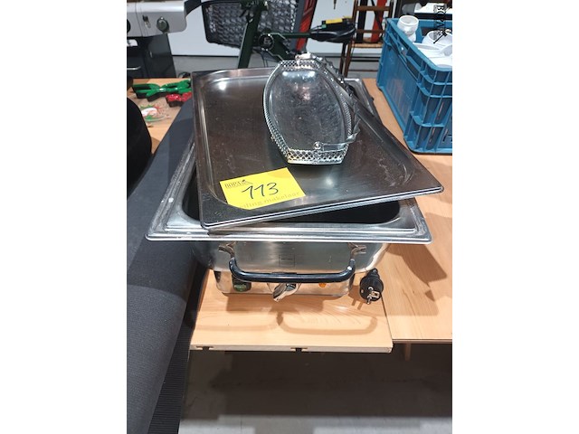 Lot 113 - chafing dish en schaaltje - afbeelding 1 van  4