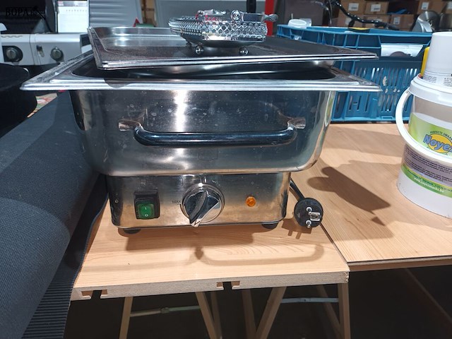 Lot 113 - chafing dish en schaaltje - afbeelding 2 van  4