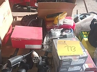 Lot 113 - diverse onderdelen voor aanhangwagen