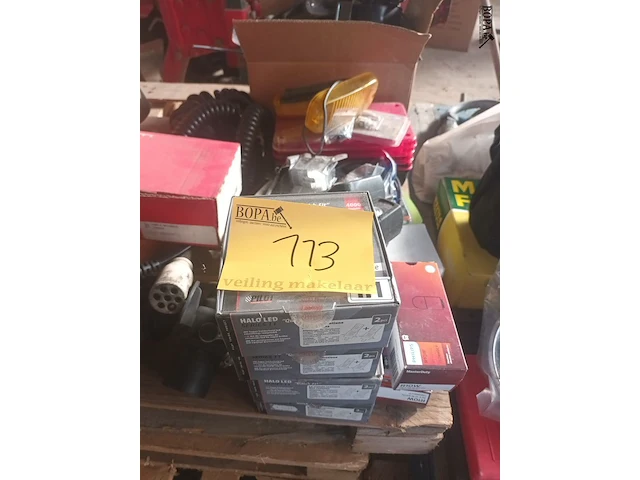 Lot 113 - diverse onderdelen voor aanhangwagen - afbeelding 6 van  6