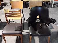 Lot 113 - lot 4 stoelen scandinavisch - afbeelding 1 van  9