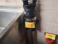 Lot 113 - professionele staafmixer - afbeelding 1 van  3