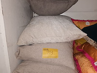 Lot 113 - sierkussens. 4 stuks - afbeelding 1 van  3