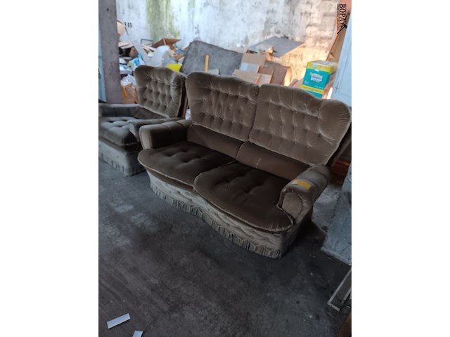 Lot 113 - stoffen salon - afbeelding 1 van  2