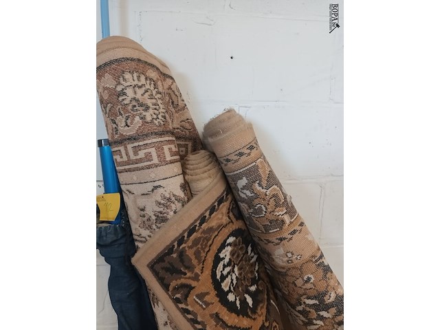 Lot 113 - tapijten. 7 stuks - afbeelding 4 van  4