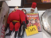 Lot 113 - the incredibles. 4 stuks