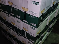 Lot 113 - wijnglas in doos. 8 dozen - afbeelding 2 van  2