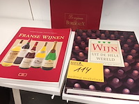 Lot 114 - boeken over wijn. 3 stuks - afbeelding 1 van  4