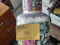 Lot 114 - grote chinese vaas met stempel - afbeelding 2 van  4