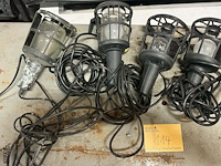Lot 114 - looplamp - 4 stuks met bevestiging 230v - afbeelding 1 van  3