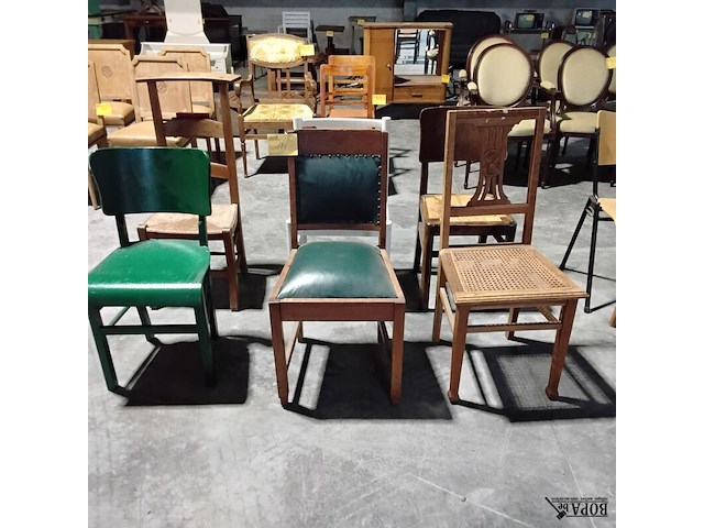 Lot 114 - lot 6 stoelen - afbeelding 1 van  2