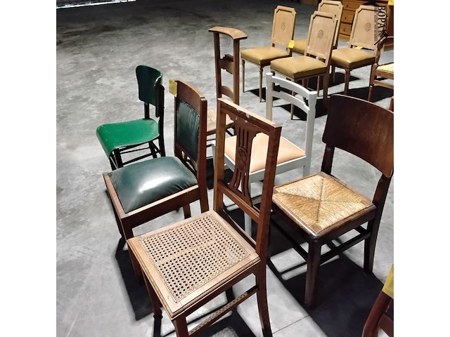 Lot 114 - lot 6 stoelen - afbeelding 2 van  2