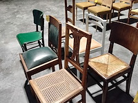 Lot 114 - lot 6 stoelen - afbeelding 2 van  2