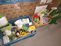 Lot 114 - lot tuinmateriaal - afbeelding 1 van  5