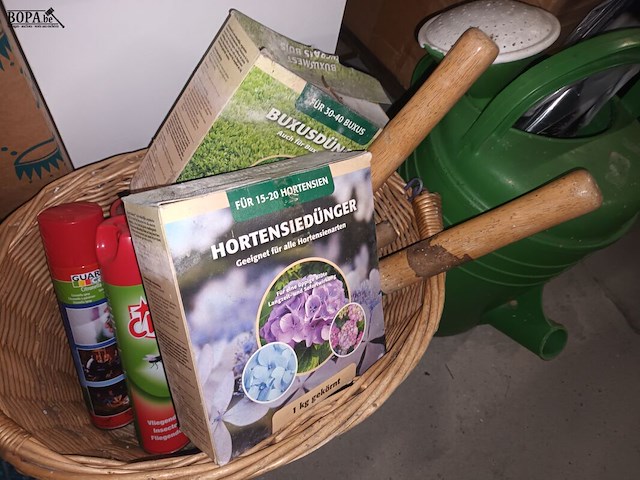 Lot 114 - lot tuinmateriaal - afbeelding 4 van  5