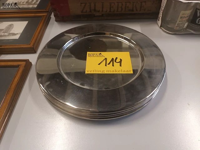 Lot 114 - onderzet borden. 6 stuks - afbeelding 1 van  2