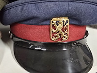 Lot 114 - tjechië slowakije 5 kepies - afbeelding 4 van  5