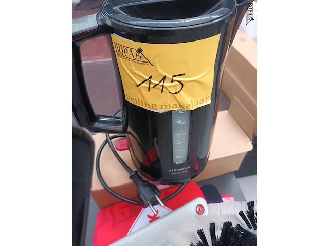 Lot 115 - barbenodigdheden - afbeelding 3 van  5