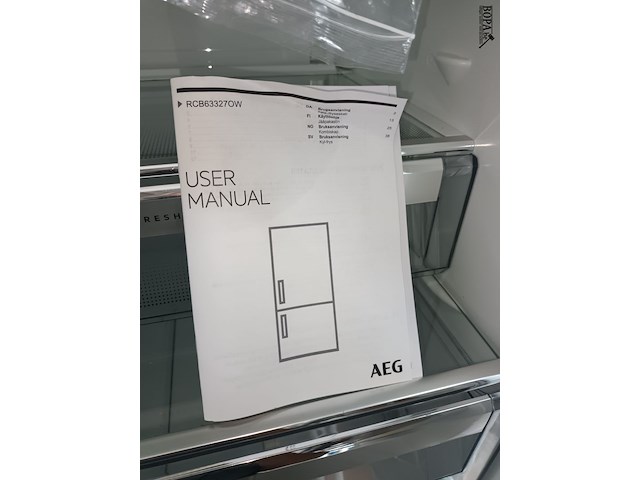 Lot 115 - koel/vriescombinatie aeg - afbeelding 4 van  4
