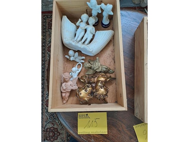 Lot 115 - lot engelen decoratie - afbeelding 1 van  1