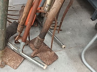 Lot 115 - tuinmateriaal - 12 stuks - afbeelding 3 van  4