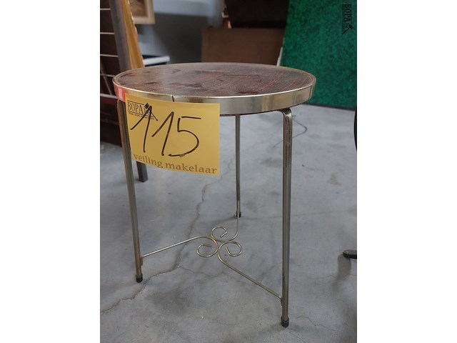 Lot 115 - vintage en metalen bijzettafeltje - afbeelding 3 van  3