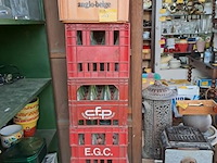 Lot 115 - vintage plastic drankkratten - model cfp en anglo-belge - afbeelding 1 van  3