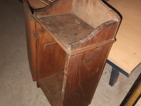 Lot 116 - antiek hangkastje - afbeelding 3 van  4