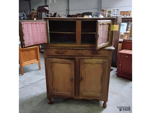 Lot 116 - antieken buffetkast met bovenstuk muurbevesting - deurtjes m - afbeelding 1 van  5