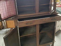 Lot 116 - antieken buffetkast met bovenstuk muurbevesting - deurtjes m - afbeelding 2 van  5