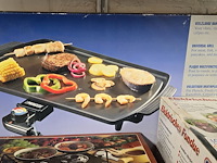 Lot 116 - gourmet, bakplaat en fondue set - afbeelding 4 van  4