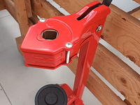 Lot 116 - handmatig kurkapparaat - afbeelding 2 van  4