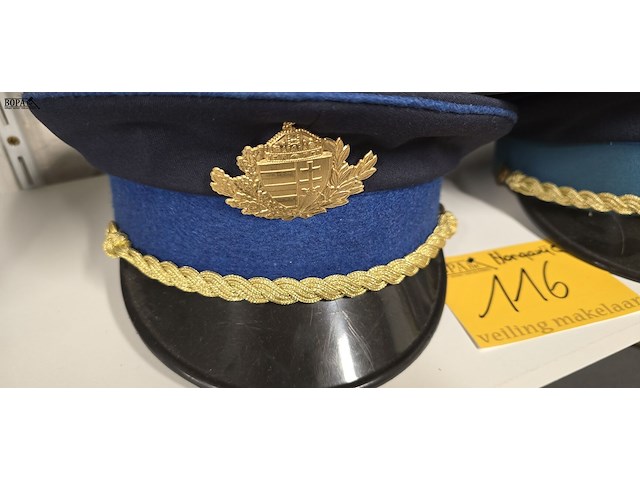 Lot 116 - hongarije 3 kepies - afbeelding 2 van  4