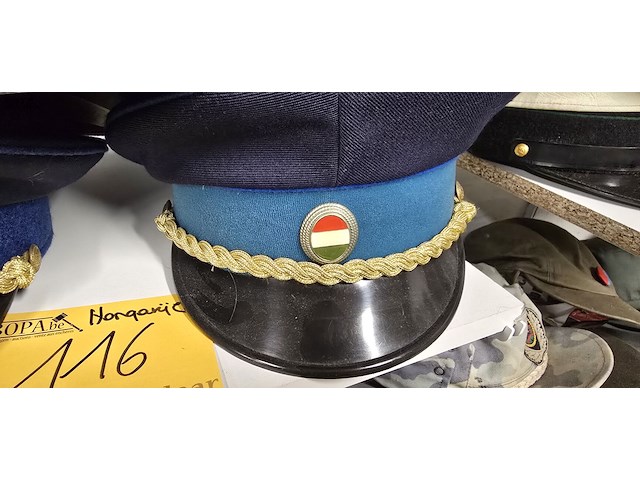 Lot 116 - hongarije 3 kepies - afbeelding 3 van  4