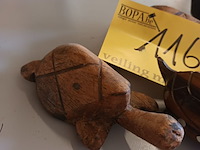 Lot 116 - houten schildpad deco. 4 stuks - afbeelding 2 van  3