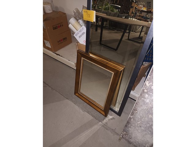 Lot 116 - spiegels. 2 stuks - afbeelding 4 van  4