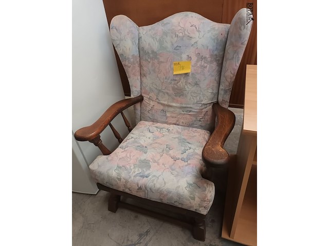 Lot 116 - vintage oorfauteuil - afbeelding 1 van  4
