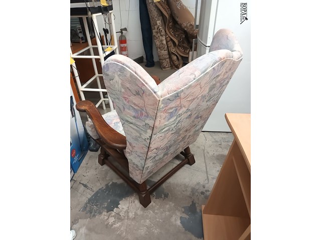 Lot 116 - vintage oorfauteuil - afbeelding 3 van  4