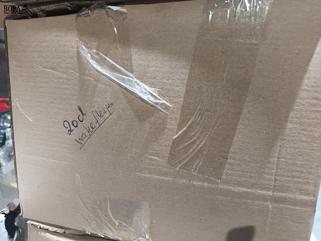 Lot 116 - waterflesjes. 6 dozen - afbeelding 3 van  3