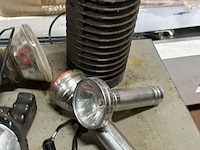 Lot 116 - zaklampen allerlei: grondlamp en musquitolamp 230v - afbeelding 2 van  4