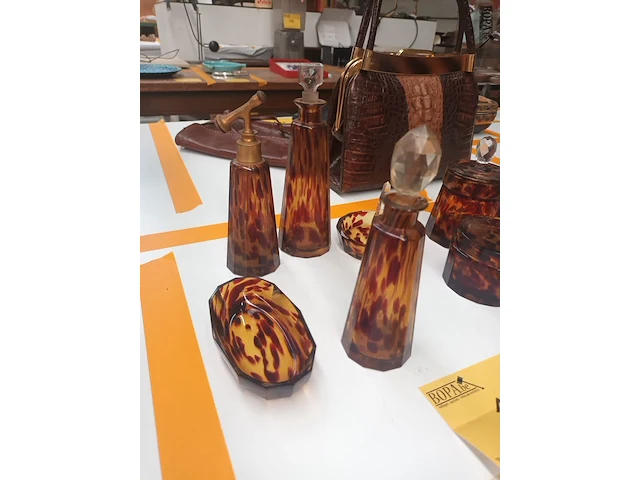 Lot 117 - antiek glaswerk. 7 stuks - afbeelding 3 van  5