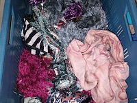 Lot 117 - dameskledij. 25 stuks - afbeelding 4 van  4