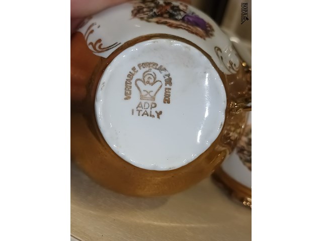 Lot 117 - italiaans theeset - afbeelding 4 van  6